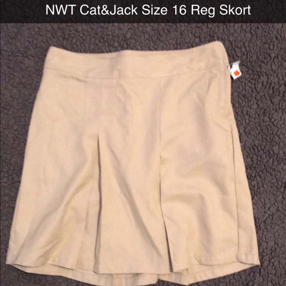 Cat & Jack size 16 Skorts